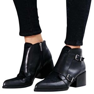 Circus By Sam Edelman buckle bootie